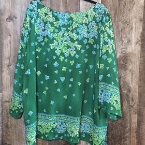 Bob Mackie Tops - 3X Beautiful Floral Blouse! Bob Mackie Tops - 3X Beautiful Floral Blouse!